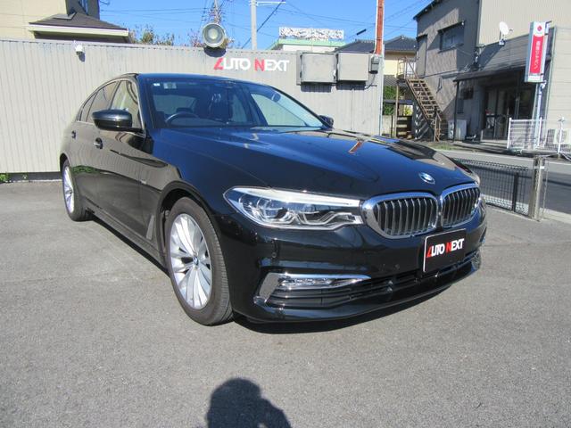 ５シリーズ(BMW) ５２３ｉラグジュアリー　コンフォートパッケージ　純正ナビゲーションパッケージ　テレビ　レザーパワーシート　ＬＥＤヘッドライト　パワートランク　１８インチアルミホイール　ランフラットタイヤ　マルチメディア再生機能 中古車画像