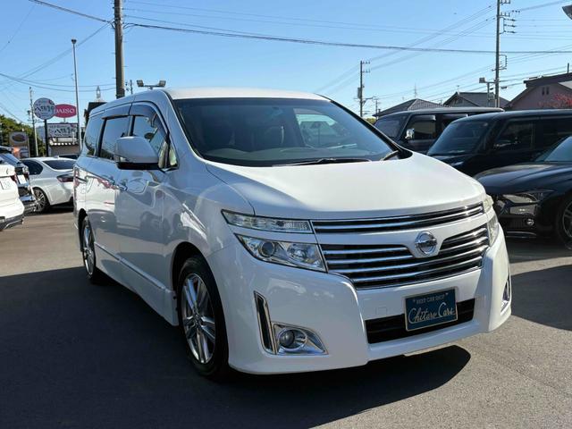 エルグランド(日産) ２５０ハイウェイスター　両側パワースライドドア　ナビ　後席モニター　ＴＶ　ＥＴＣ　Ｂカメラ　ＣＤ／ＤＶＤ　純正１８インチＡＷ　オットマン　オートライト　フォグランプ　スマートキー 中古車画像