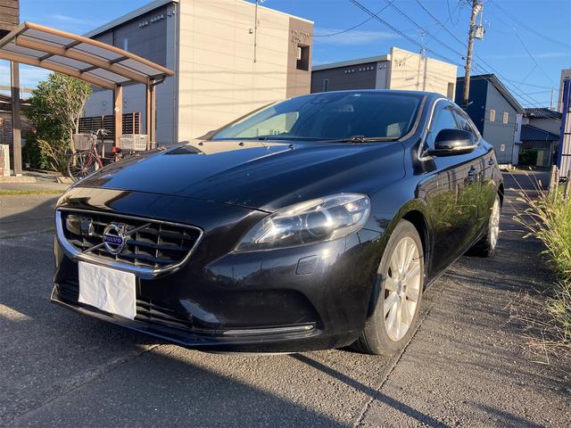 ボルボ V40