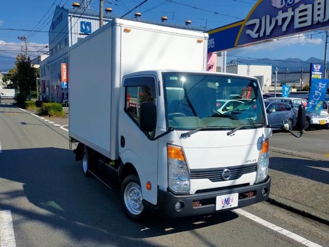 アトラストラック(日産) １．３ｔパネルバン　ディーゼルターボ　５速マニュアル　はね上げゲート　キーレス　荷台内寸　長さ３０６ｃｍ 中古車画像