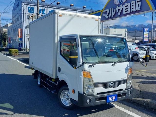 日産 アトラストラック 　１．３ｔパネルバン　ＡＴ　後輪ダブル　バックカメラ　キーレスエントリー　電動格納ミラー　ディーゼルターボ　ラッシングレール　４枚扉　荷台内寸　長さ３１２ｃｍ　幅１６４ｃｍ　高さ１９３ｃｍ