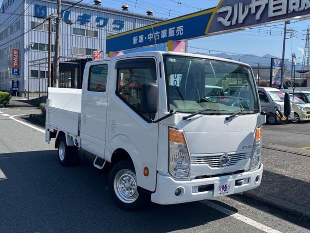 日産 アトラストラック 　１．１５ｔＷキャブトラック　極東パワーゲート６００ｋｇ　車両総重量３４２０ｋｇ　キーレス　電動格納ミラー　４ナンバー　６人乗り　長さ２０６ｃｍ　幅１６０ｃｍゲート長８５ｃｍ　登録遅れＨ２９モデル