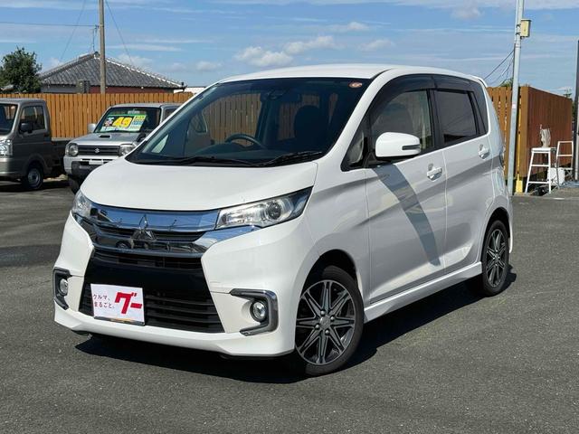 ｅＫカスタム Ｔセーフティパッケージ　全周囲カメラ　ナビ　ＴＶ　オートクルーズコントロール　衝突被害軽減システム　オートマチックハイビーム　オートライト　ＨＩＤ　スマートキー　アイドリングストップ　電動格納ミラー　シートヒーター（1枚目）