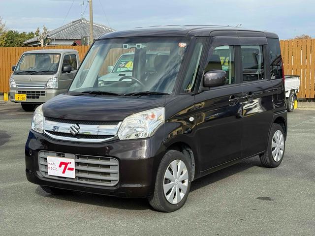 後方確認をサポート！バックカメラ付き！ ＥＳＣ　ＣＤ　ＵＳＢ　ミュージックプレイヤー接続可　Ｂｌｕｅｔｏｏｔｈ