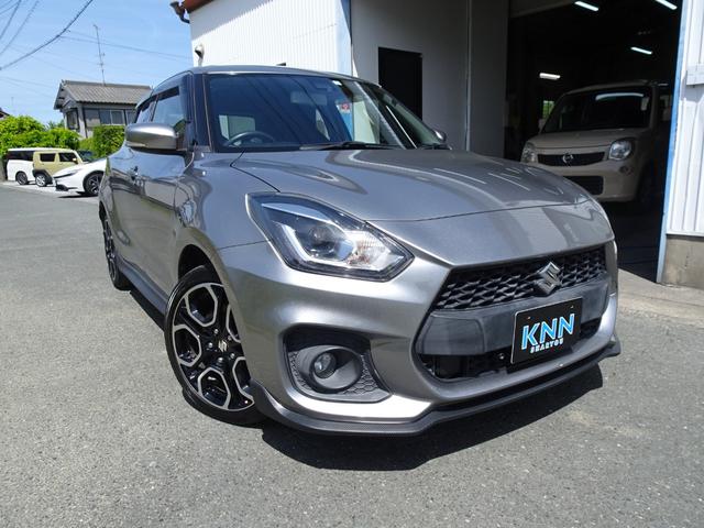 ベースグレード　セーフティパッケージ装着車　純正フルセグナビ　バックカメラ　レーダークルーズ　シートヒーター　ブルートゥース　スペアキー付　ＬＥＤヘッドライト　ＵＳＢケーブル　内外装クリーニング済み　グー鑑定済み車