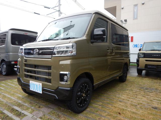 ＲＳ　届出済未使用車　１インチリフトアップ　社外ＡＷ　ジオランダーＸ－ＡＴタイヤ　９インチスマホ連携ディスプレイオーディオ　ＤＴＶ　デジタルインナーミラー　バックカメラ　ＬＥＤライト　両側電動スライドドア