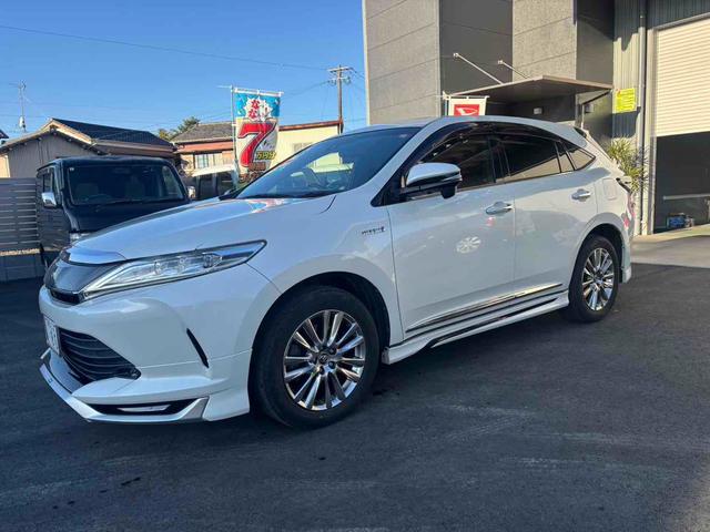 TOYOTA HARRIER HYBRID PREMIUM METAL AND LEATHER PACKAGE