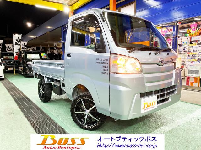 ハイゼットトラック スタンダードＳＡＩＩＩｔ　試乗車　４ＷＤ　レーダーブレーキ　２インチリフトアップ　社外１５インチアルミホイール　１６５／６０Ｒ１５ゴツゴツタイヤ　パワステ　エアコン　純正ホイールタイヤ積込