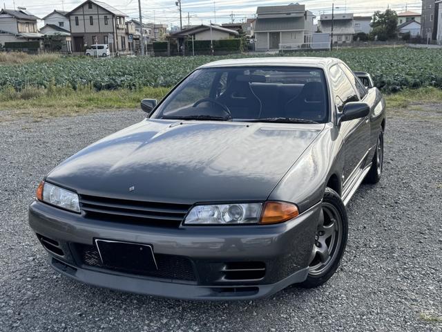 スカイライン(日産) ＧＴ−Ｒ　Ｒ３５イグニッションコイル　柿本改マフラー　テインDampers　整備記録簿　タイベル交換済み 中古車画像