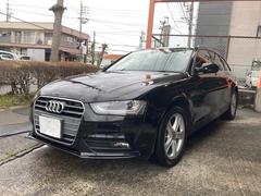 アウディ　Ａ４アバント　２．０ＴＦＳＩ　ブラックファブリックシート　前席パワーシート　シートヒーター