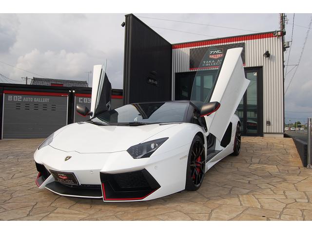 ＬＰ７００－４ピレリエディション　パワークラフト可変式マフラー　カーボンリアウィング　ピレリ限定車　ロベルタリフティング　　純正ノーマルマフラー有り／サスペンション　ガラスエンジンフード　エクステリアディテールカーボン