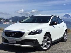 ボルボ　Ｖ４０　クロスカントリー　Ｔ４　ノルディック　ワンオーナー２００台限定衝突軽減ブレーキ