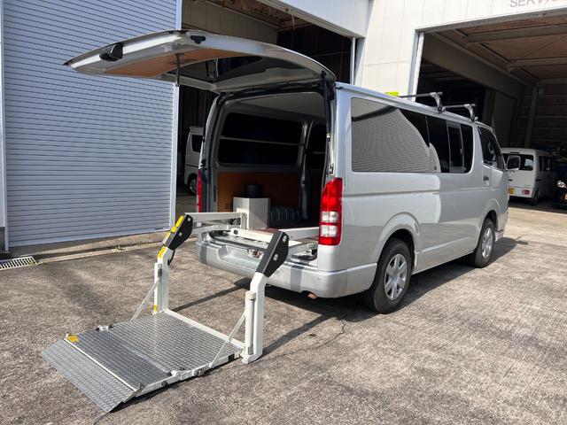 トヨタ ハイエースバン ロングＤＸ　レジアスエース　トヨタ純正パワーリフト３００ｋｇ　ＥＴＣ