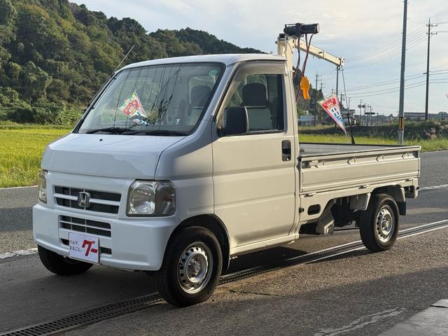 簡易クレーン付き（２５０キロ）　４ＷＤ　５速ＭＴ エアコン　パワステ