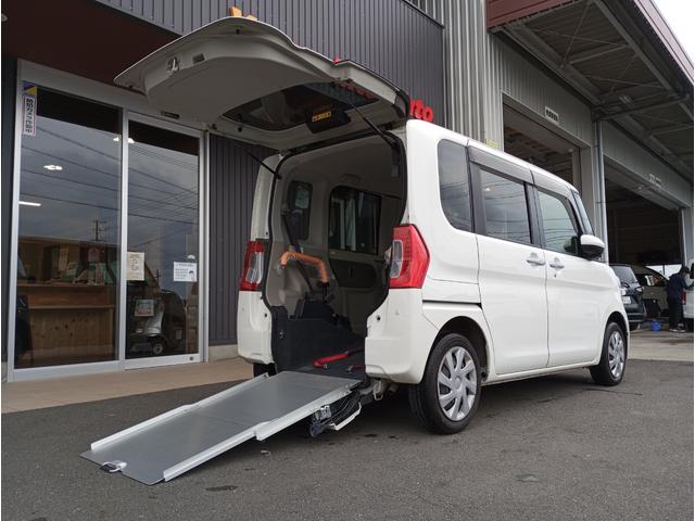 タント Ｌ　ＳＡＩＩＩ　車いすスロープ　福祉装置点検済　車いす１名＋２名乗車　通常４名乗車　リモコン式電動ウィンチ　キーレス　バックカメラ　禁煙車　全国対応１年保証付き　修復歴無し（1枚目）