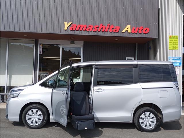トヨタ ヴォクシー 2014年モデル X 4WD (7人乗り)の価格・性能 トヨタ ヴォクシー 2014年モデル X 4WD (7人乗り)の価格・性能