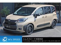 トヨタ　シエンタ　ハイブリッドＺ　ＺＥＵＳコンプリートカー　エアロ（Ｆ　Ｒ）