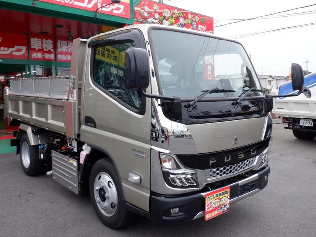 カスタム新明和セーフティーローダーダンプ３ｔラジコン付　カスタムグレード　新明和セーフティーローダーダンプ３トン積載　オリジナルコボレーン　左右電動格納ミラーヒーター付　スマートキー　透明ビニールシートカバー　マット　バイザ　ｅキャンターインパネ