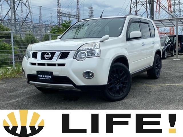 ２０Ｘｔｔ　４ＷＤ　ＥＴＣ　バックカメラ　オートクルーズコントロール　ＴＶ　オートライト　ＨＩＤ　アルミホイール　スマートキー　電動格納ミラー　シートヒーター　ＣＶＴ　盗難防止システム　衝突安全ボディ　ＣＤ