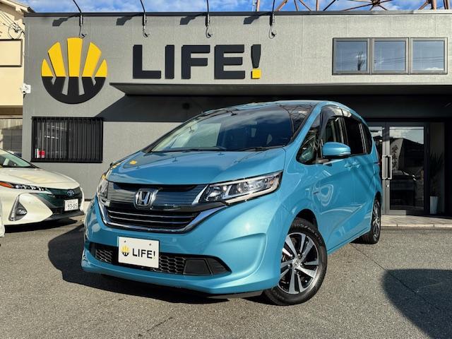 3列シート☆大人数でも安心! 3列シート AT アルミホイール CD USB Bluetooth