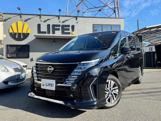 お車の知識がなくても大丈夫！お気軽にお問合せ下さい！ 電動格納ミラー　後席モニター　３列シート　ＣＶＴ　アルミホイール　ＵＳＢ