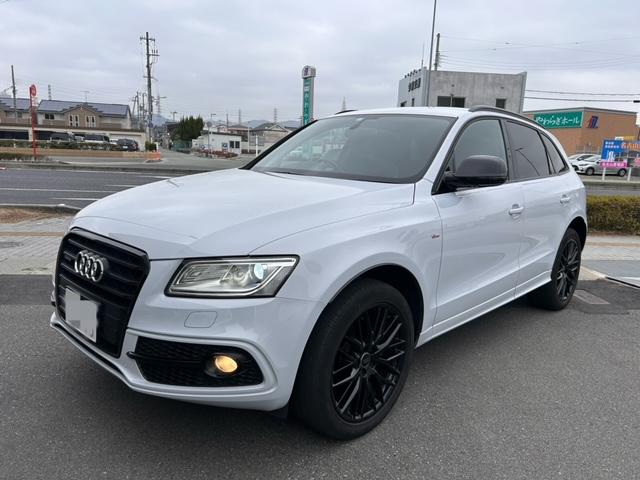 アウディ Ｑ５ ２．０ＴＦＳＩクワトロＳラインコンペティションプラス　１５０台限定車　ブラックスタイリングパッケージ　専用２０インチアダプティブクルーズコントロール　バックカメラ　サイドビューカメラ　電動リアゲート　スポーツサスペンション　Ｂｌｕｅｔｏｏｔｈ接続