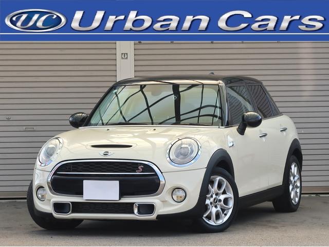 ＭＩＮＩ(ミニ) クーパーＳ　ターボ　ブラックルーフ　ＬＥＤヘッドライト　ＬＥＤフォグ　純正ＨＤＤナビ　ＢＴオーディオ＆ハンズフリー　１６インチＡＷ　クロームラインインテリア　ライトパッケージ　１オーナー　禁煙車　半年保証付 中古車画像