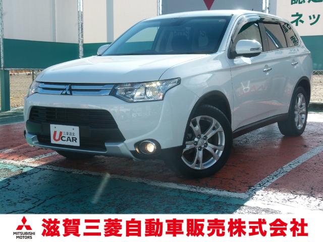 アウトランダー(三菱) ２４Ｇナビパッケージ　４ＷＤ　７人乗り　純正ＭＭＣＳナビ　バックカメラ　ＥＴＣ　衝突被害軽減ブレーキ　レーダークルーズ　電動テールゲート　スマーキー　アイドリングストップ　ワンオーナー 中古車画像