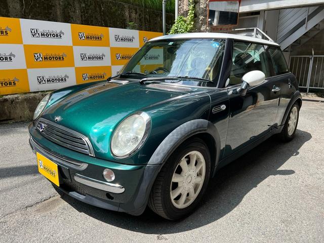 ＭＩＮＩ ＭＩＮＩ クーパー　サンルーフ　レザーシート　シートヒーター