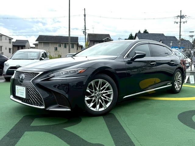 ＬＳ ＬＳ５００ｈ　Ｉパッケージ　禁煙車／サンルーフ／黒本革シート／ＢＳＭ／ＨＵＤ／シートヒーター／シートエアコン／純正ナビ／全方位カメラ／純正１９インチＡＷ／パワーシート／パワーバックドア／アダプティブクルーズコントロール／ＥＴＣ（1枚目）
