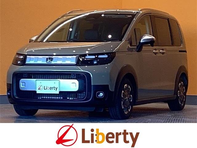 グループ総在庫約６０００台！ぜひご来店下さい！！！ シートヒーター　ウォークスルー　ＣＶＴ　アルミホイール　ＡＢＳ