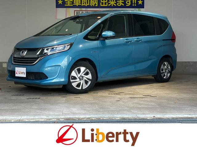 後方確認をサポート！バックカメラ付き！ ３列シート　ウォークスルー　ＡＴ　盗難防止システム　衝突安全ボディ