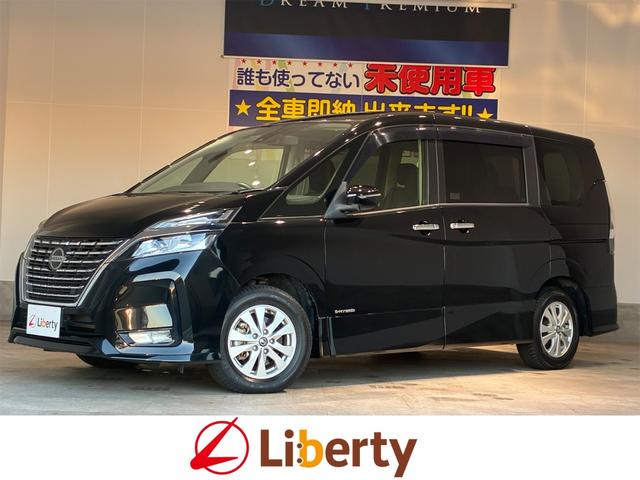 後方確認をサポート！バックカメラ付き！ 電動格納ミラー　後席モニター　３列シート　ＣＶＴ　アルミホイール　ＡＢＳ