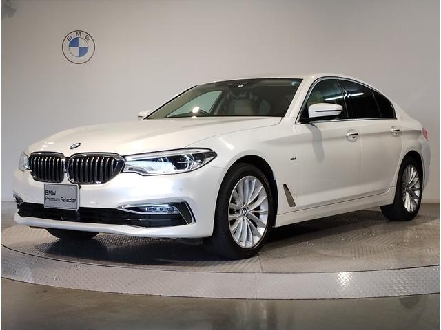 5シリーズセダン（BMW）５２３ｉラグジュアリー　ワンオーナー　ベージュレザー　ヘッドアップディスプレイ　全周囲カメラ　アダプティブＬＥＤライト　シートヒーター　電動トランク　アクティブクルーズコントロールアンビエントライト　リアサイドブラインド 中古車画像