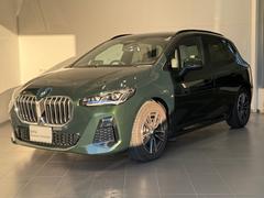 2シリーズ 218dアクティブツアラー Mスポーツ ハイラインP ハイラインPKG オイスターレザーシート harman/kardonスピーカー テクノロジーPKG ヘッドアップディスプレイ ドライビングアシスト パーキングアシスト アクティブクルーズコントロール 中古車画像