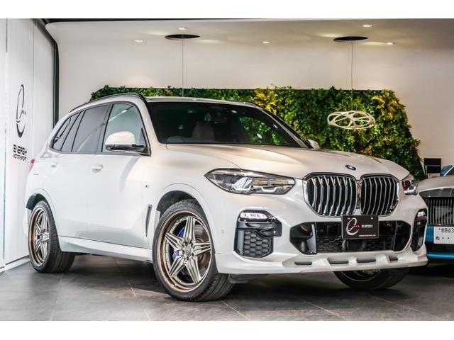 ＢＭＷ Ｘ５ ｘＤｒｉｖｅ　３５ｄ　Ｍスポーツ　プラスパッケージ　電動パノラマガラスサンルーフ　４ゾーンオートマチックエアコンディショナー　３Ｄデザインエアロ　エナジー２２インチＡＷ　　トレーラーヒッチ　地デジ　ヘッドアップディスプレイ