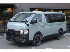 トヨタ　ハイエースバン　　ＺＥＵＳカスタム　エアロ（Ｆ　Ｒ）ヘッドライトカバー