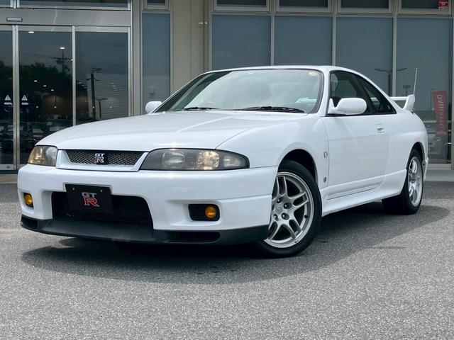 ＧＴ－Ｒ　Ｈ１０－Ｒ３点検記録簿１４枚　純正シート　純正１７インチアルミホイール　純正リアスポイラー