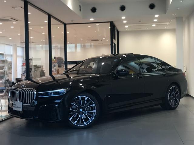 740i Mスポーツ ブラックレザーシート ワンオーナー ガラスサンルーフ BMWレーザーライト 全周囲カメラ ハーマンカードンスピーカー アクティブクルーズコントロール フルセグTV(1枚目)