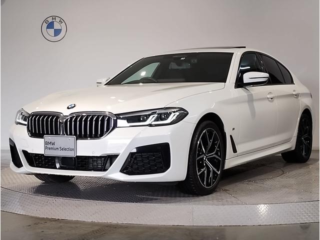 ＢＭＷ ５シリーズ ５２３ｄ　ｘＤｒｉｖｅＭスポーツエディションジョイ＋　１オーナー　ブラックレザーシート　セレクトパッケージ　サンルーフ　アダプティブＭサスペンション　１９インチＡＷ　ハーマンカードンスピーカー　シートヒーター　全周囲カメラ　全周囲センサー　ＡＣＣ　ＥＴＣ