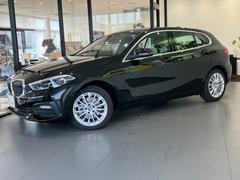 1シリーズ 118d プレイ 弊社デモカー ACC パーキングアシスト HDDナビ ヘッドアップディスプレイ 純正17AW ワイヤレスチャージング バックカメラ Apple CarPlay LEDライト 電動シート 電動リアゲート 中古車画像