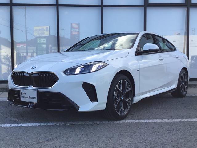 阪和道和歌山インター降りて和歌山方面へ、直進２キロ。 ご来店の際には、お電話にて在庫確認、ご予約をお願い申し上げます。