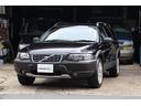 禁煙車　屋根付き車庫保管内外装美　程度の良いｘｃ７０ 黒革シート　ロープレッシャーターボ　４ＷＤ