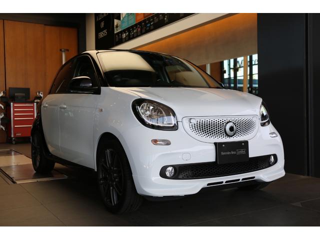 スマートフォーフォー(スマート) ＢＲＡＢＵＳ　スポーツ　２年保証／大画面ナビ／本革シート／シートヒーター／ガラスルーフ／ＥＴＣ 中古車画像