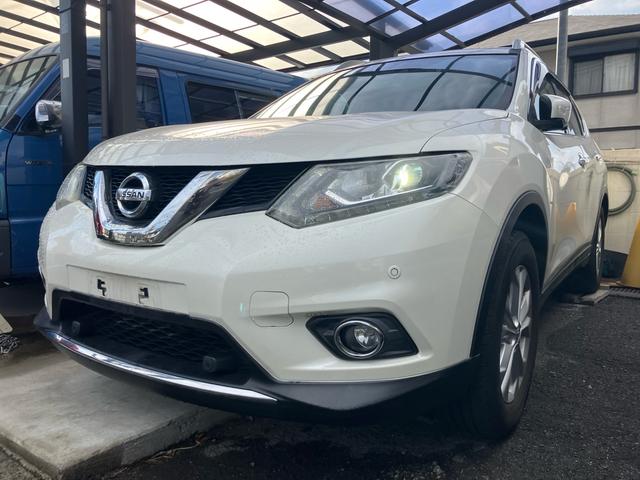 エクストレイル(日産) ２０Ｘ　エマージェンシーブレーキパッケージ　サンルーフ　７人乗り　ＬＥＤランプ＆フォグ＋リモコンオートバックドア＋ルーフレール＋パノラミックガラスルーフ／ＮｉｓｓａｎＣｏｎｎｅｃｔナビ＋アラウンドビュー＋パークアシスト＋ＢＳＷ＋警報＋クルコン 中古車画像