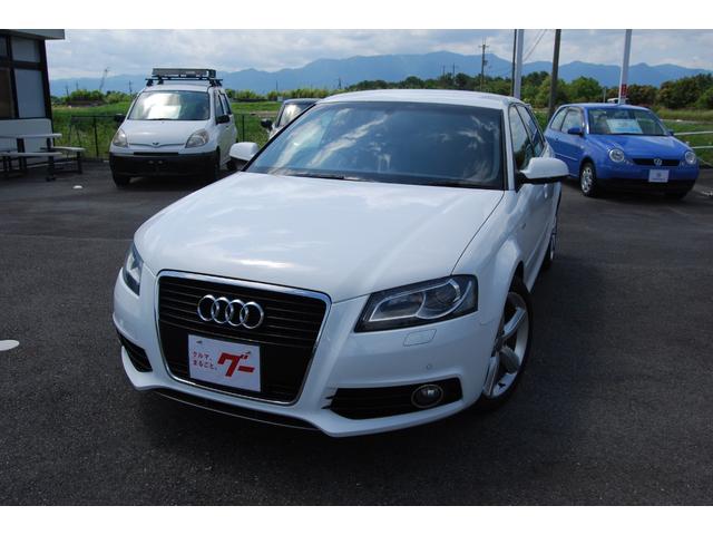 Ａ３ スポーツバック１．４ＴＦＳＩ　Ｓ－ｌｉｎｅパッケージ　Ｓ－ｌｉｎｅブラックハーフレザーシート　Ｓ－ｌｉｎｅスカッフプレート　禁煙車　ナビ　カメラ　ＥＴＣ　ＵＳＢ入力　ビデオ入力　ブルートゥース（1枚目）