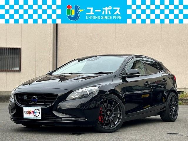 ボルボ Ｖ４０ Ｄ４　ＳＥ　ユーザー買取車両　Aftermarketマフラー