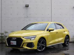 アウディ　Ａ３　スポーツバック３０ＴＦＳＩ　Ｓライン　レザーシート　シートヒーター付き電動シート