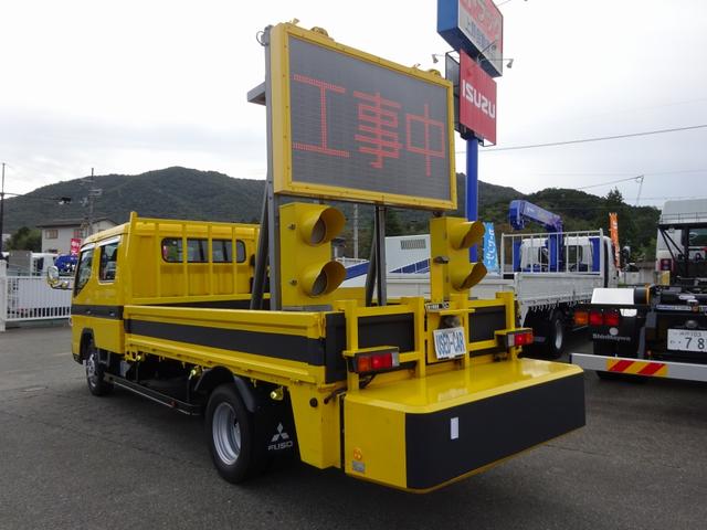 キャンター 　標識車　道路規制車　ＬＥＤ電光表示板　ソーラー発電機　Ｗキャブ　７人乗り　ワイド　７５０ｋｇ積載　準中型５ｔ免許　セミＡＴ　デュオニック　ＡＴ限定