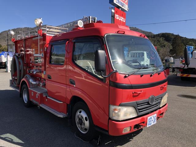 日野 デュトロ 　水槽付消防ポンプ自動車　容積９００Ｌ　日本ドライ製　Ａ－２級　　Ｗキャブ　５人乗り　級別Ａ－２　消防用積載梯子　ホースカー　ＡＴ